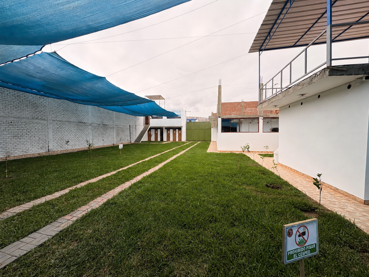 Vista de las instalaciones abiertas de Luz Roja